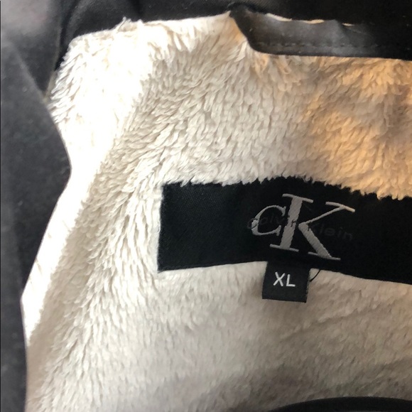 Used coat by Calvin Klein size XL - Picture 3 of 8